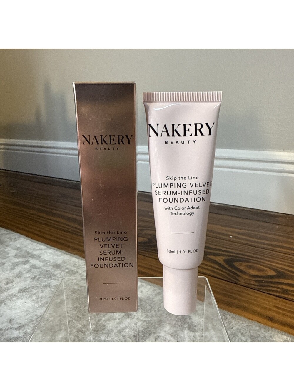 Nakery Beauty LIGHT Skip The Line Plump Velvet Serum Foundation BNIB